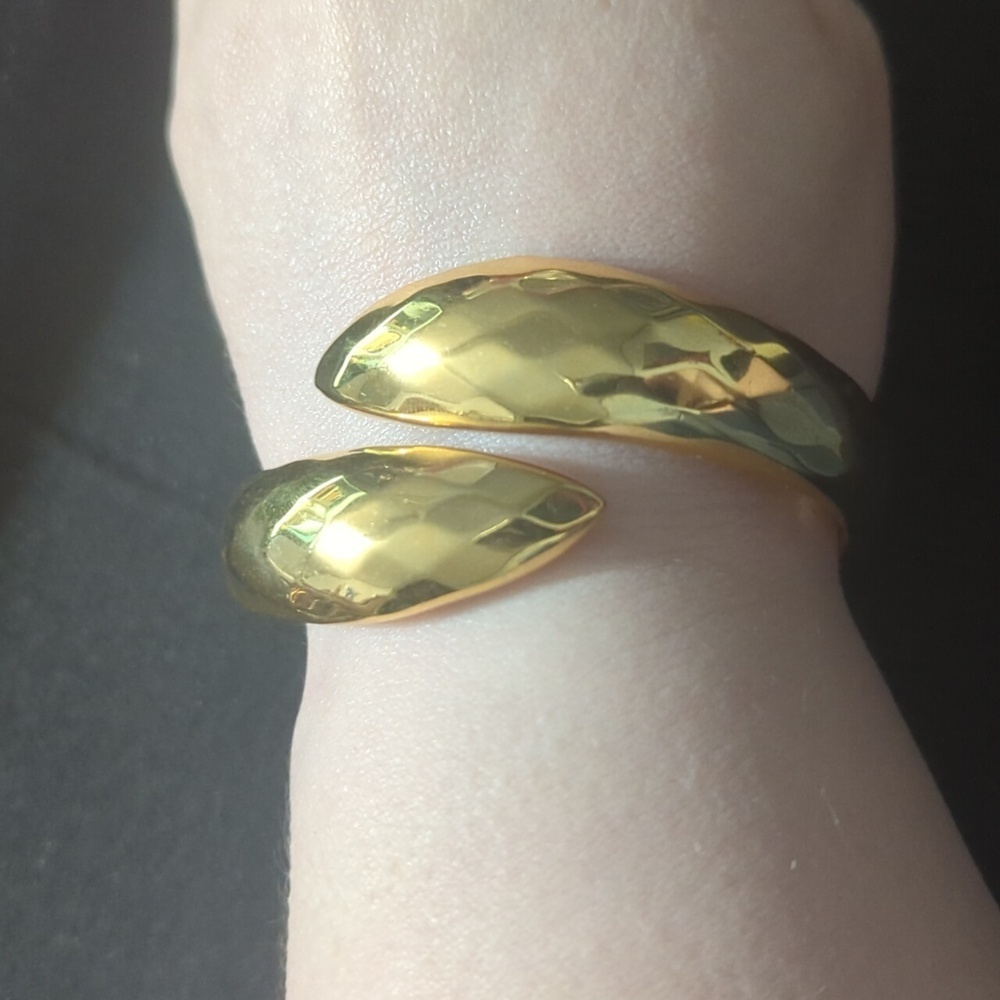Joan Rivers Modernist Gold Tone Hinge Bypass Gold Tone Cuff Statement Bracelet - Picture 1 of 5